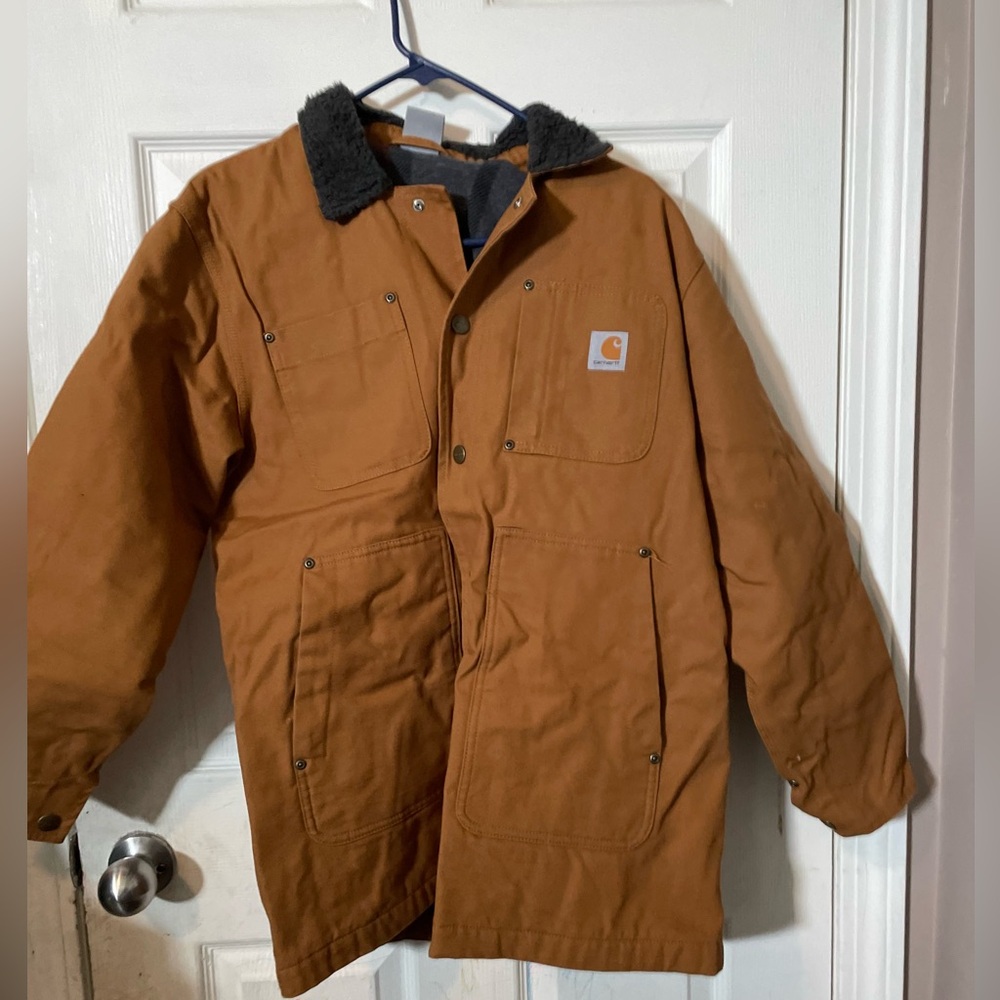 Carhartt jacket size L/G/G boys (14-16 adults fits like small